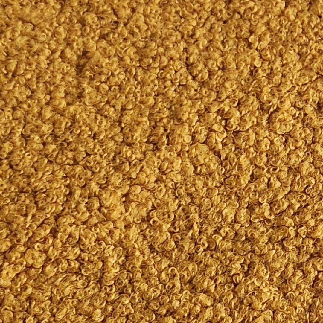 Ensemble lit IKEA - Coussin + Tapis imperméable moumoute moutarde