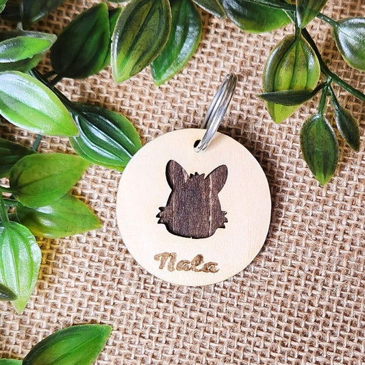 Porte-clés en bois gravé
