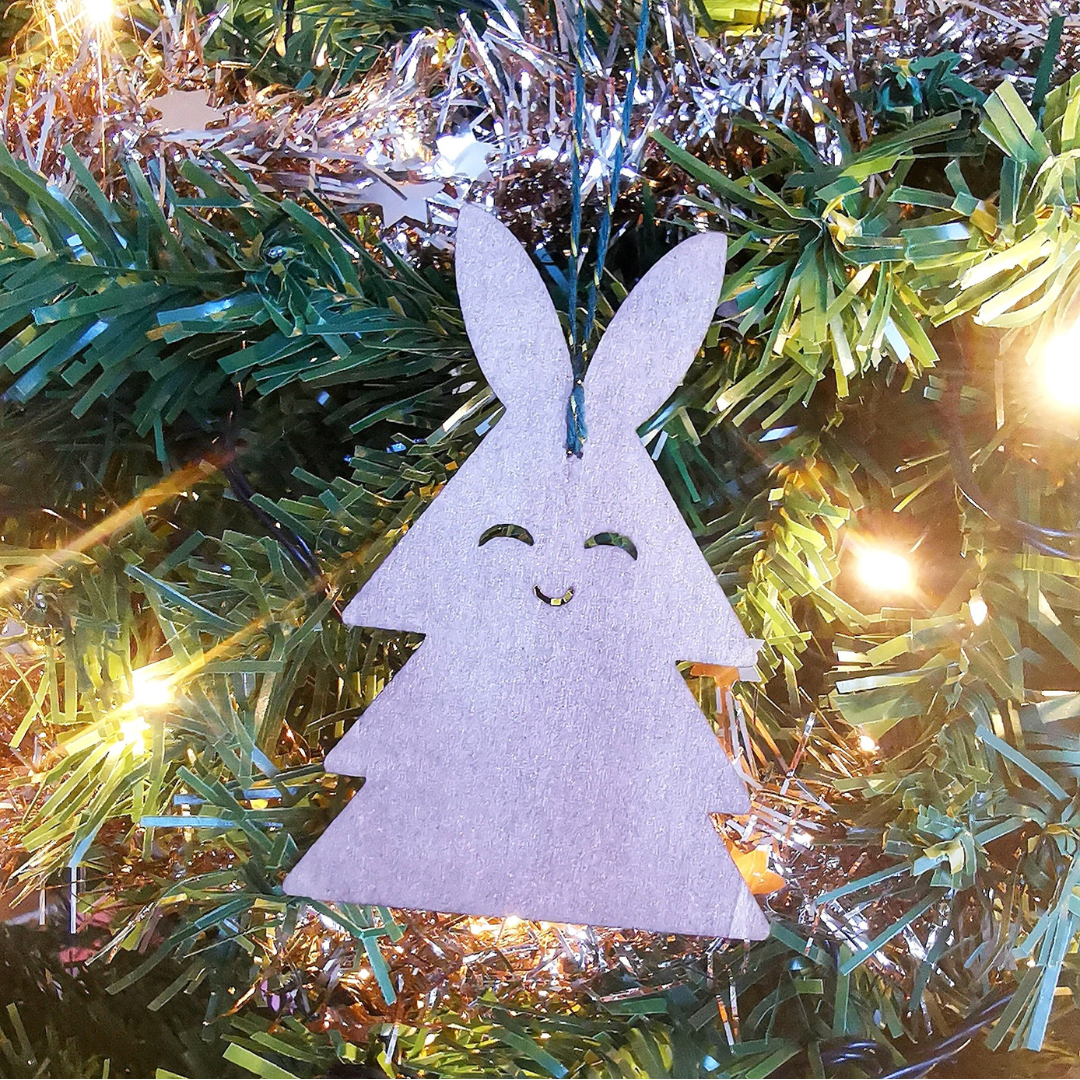 Wooden Christmas suspension - Lapinesque snowman! (Dark wood)