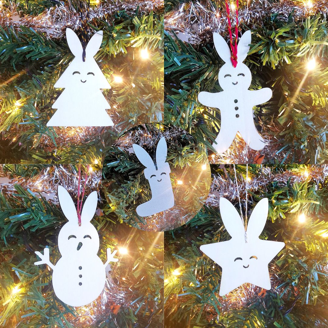 Wooden Christmas suspension - Lapinesque snowman! (Clear wood)