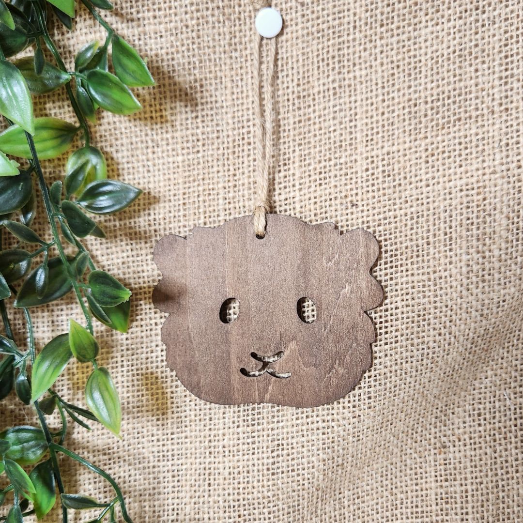 Suspension Tête de cochon d'inde (Bois clair ou foncé)