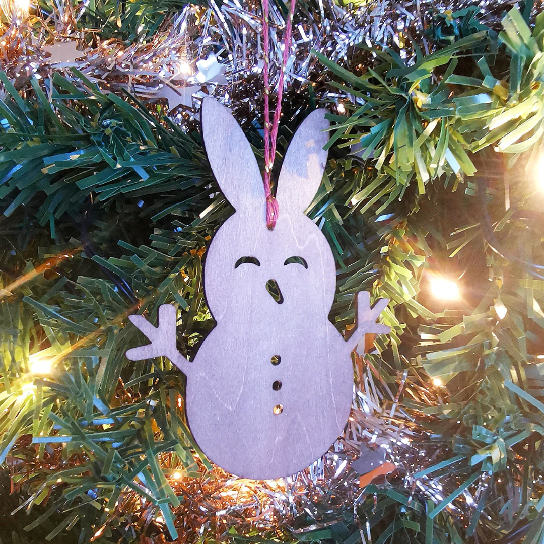 Wooden Christmas suspension - Lapinesque snowman! (Dark wood)