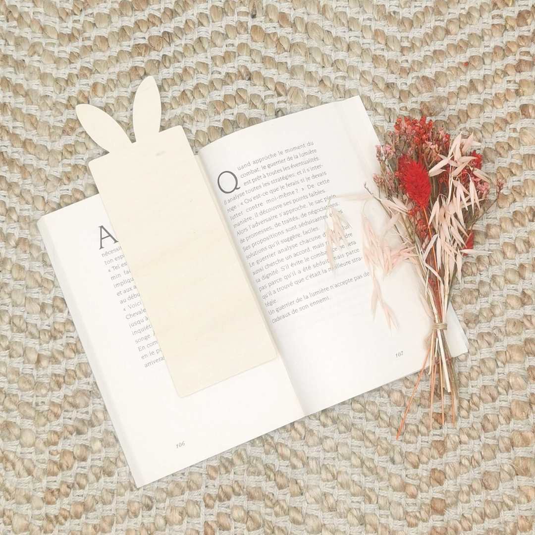 Marque page lapin - Bois clair