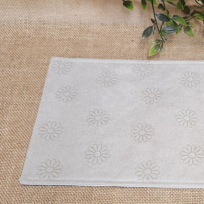 Tapis à gamelle - Imperméable et lainage beige - Gravure "Marguerites"