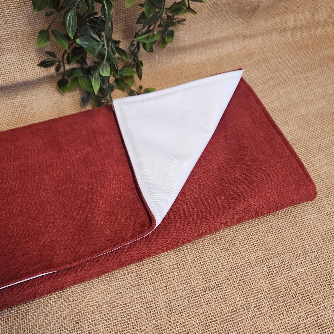 Frog cushion in eucalyptus velvet WATERPROOF