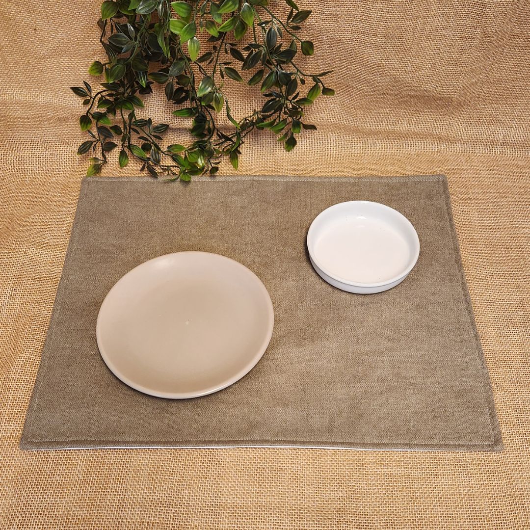 Waterproof Cat Bowl Mat - Thread Embroidered