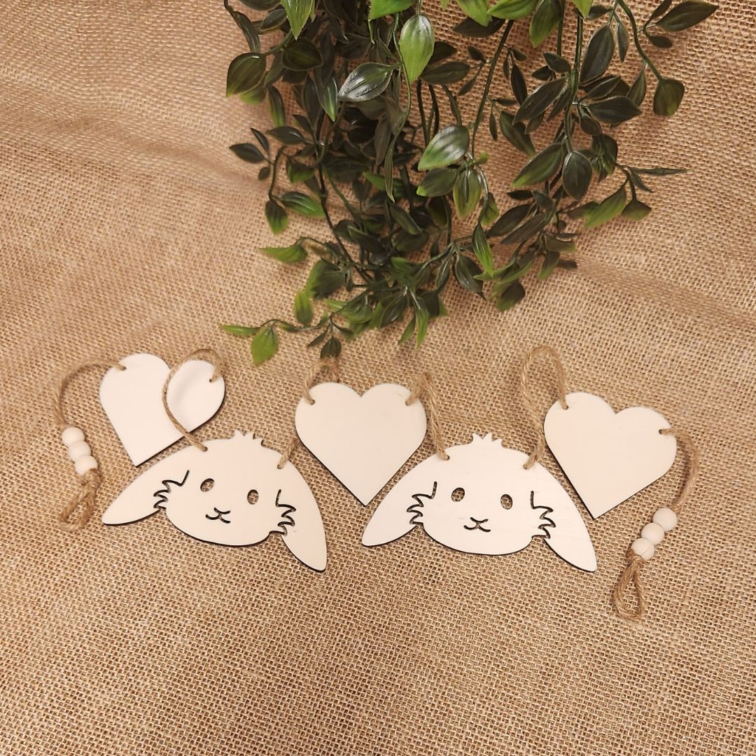 Guirlande lapin et cœurs - Bois clair