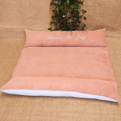 Frog cushion in eucalyptus velvet WATERPROOF